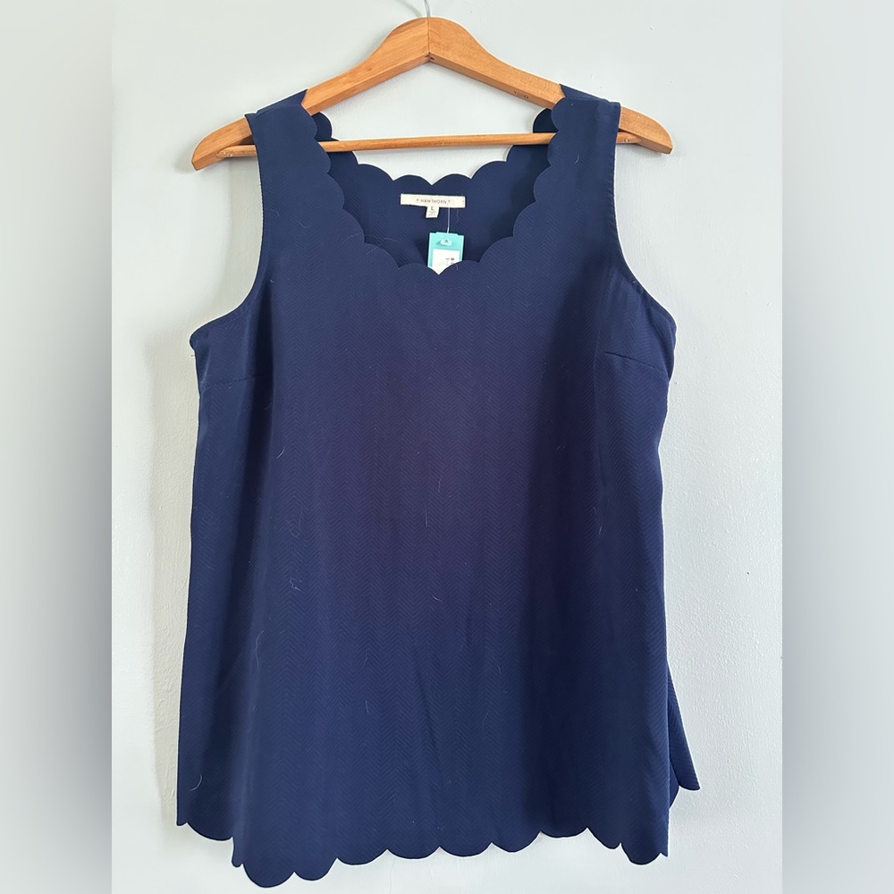 41 Hawthorn scalloped tank top
